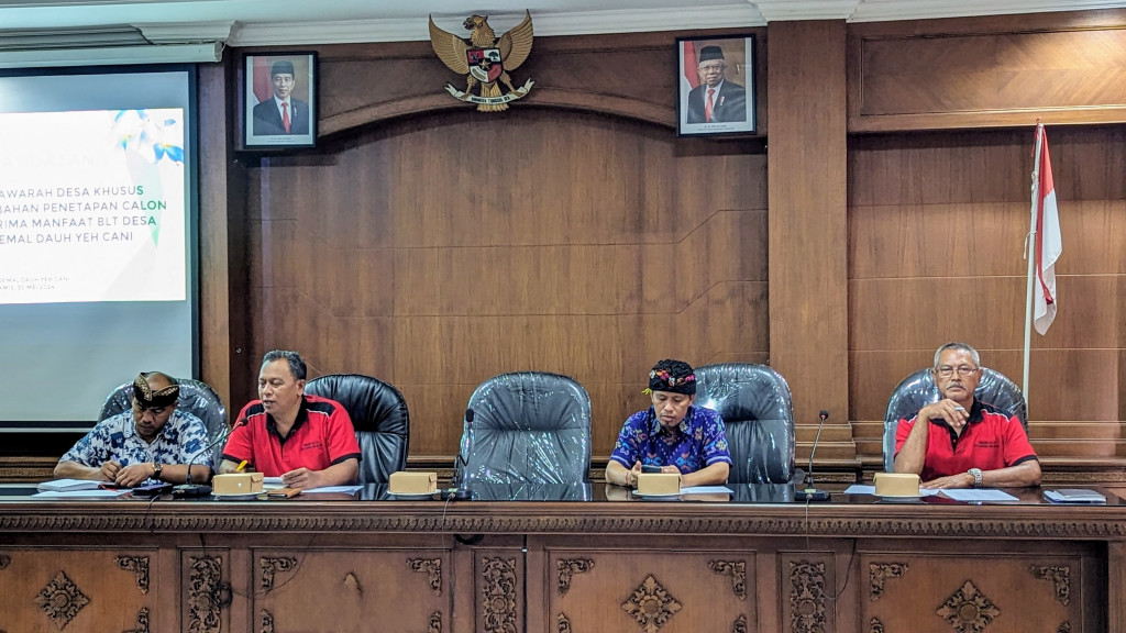 Desa Abiansemal Dauh Yeh Cani Gelar Musyawarah Desa Khusus untuk Perubahan Penetapan Calon Keluarga Penerima Manfaat BLT Desa